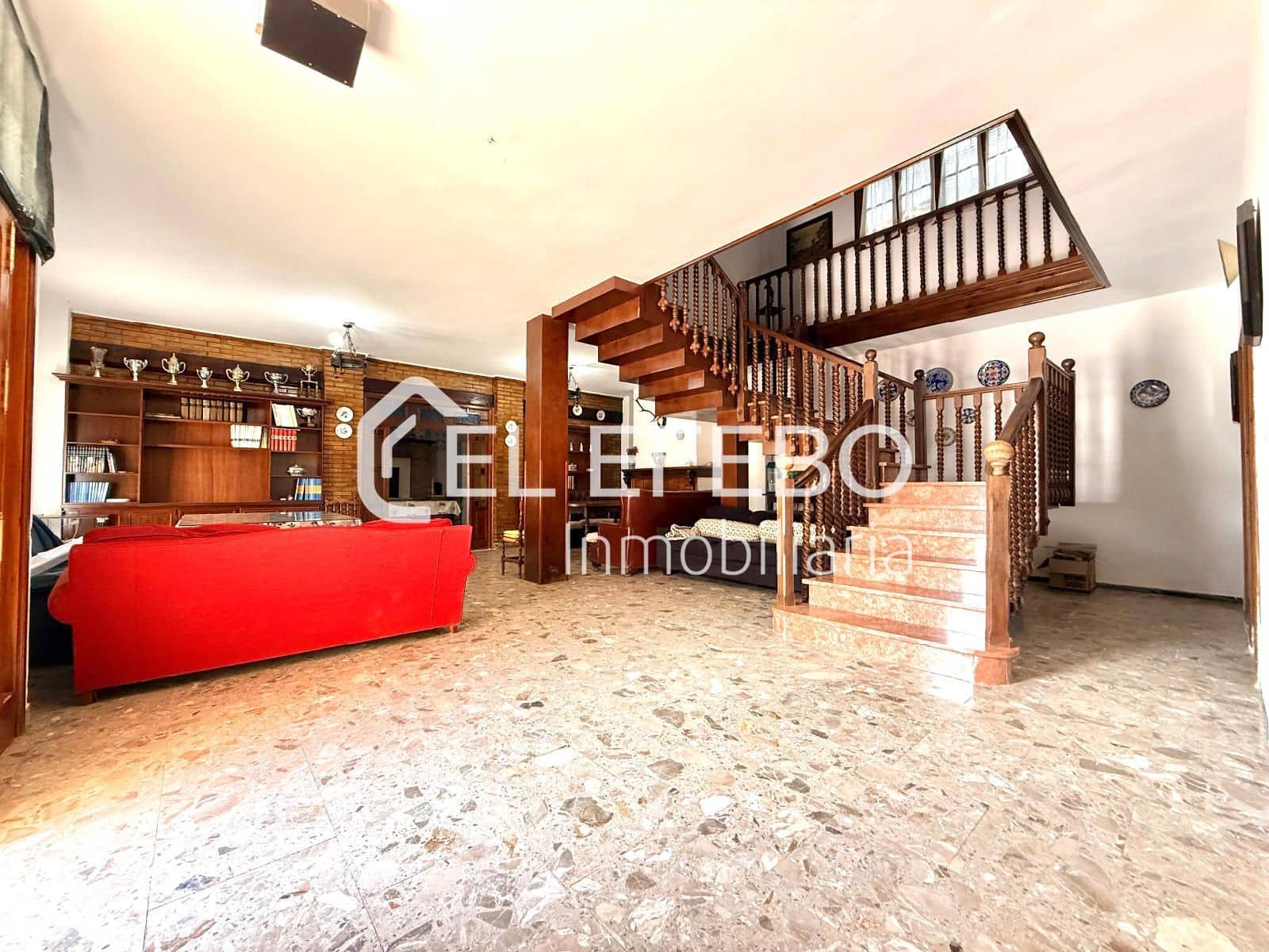 6 soveværelse Villa til salg i Antequera med swimmingpool garage - € 600.000 (Ref: 10045358)