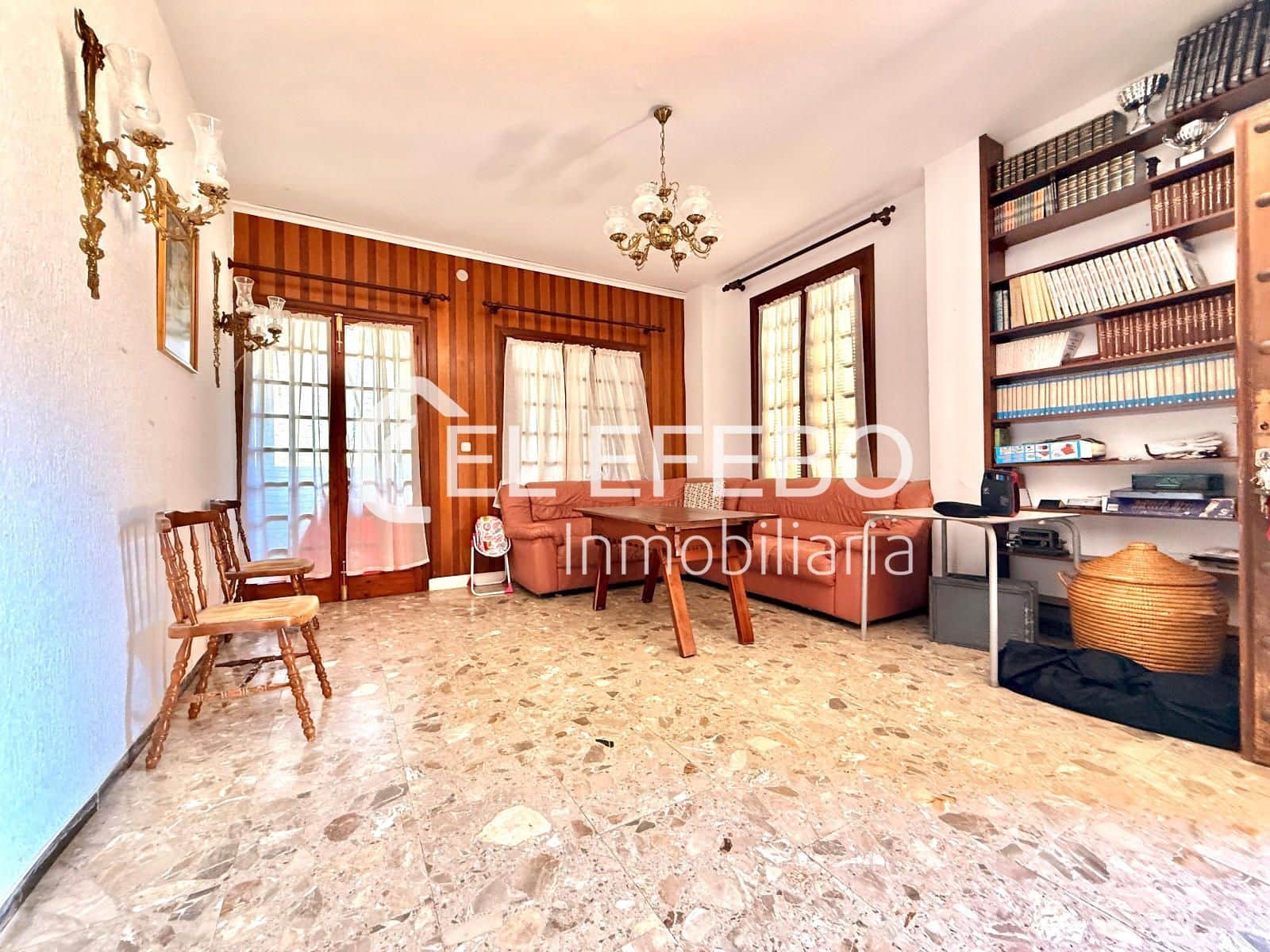 6 soveværelse Villa til salg i Antequera med swimmingpool garage - € 600.000 (Ref: 10045358)