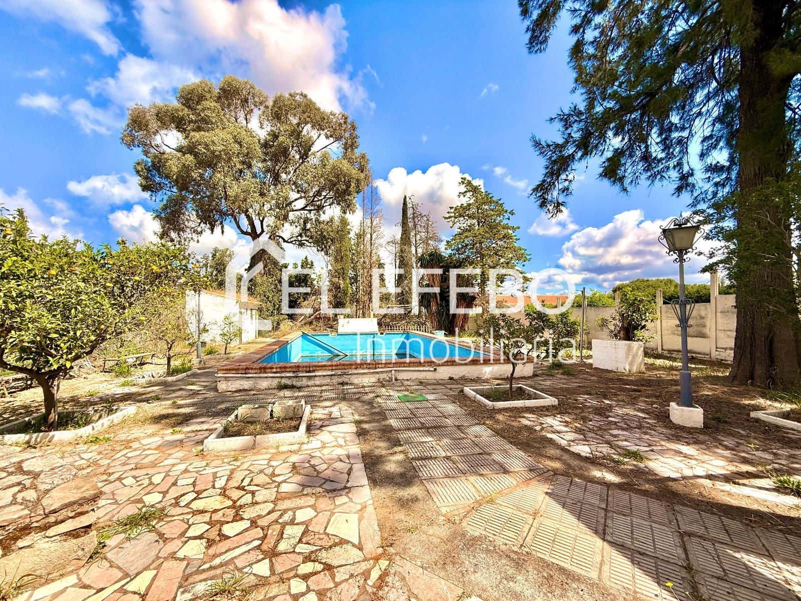 6 soveværelse Villa til salg i Antequera med swimmingpool garage - € 600.000 (Ref: 10045358)