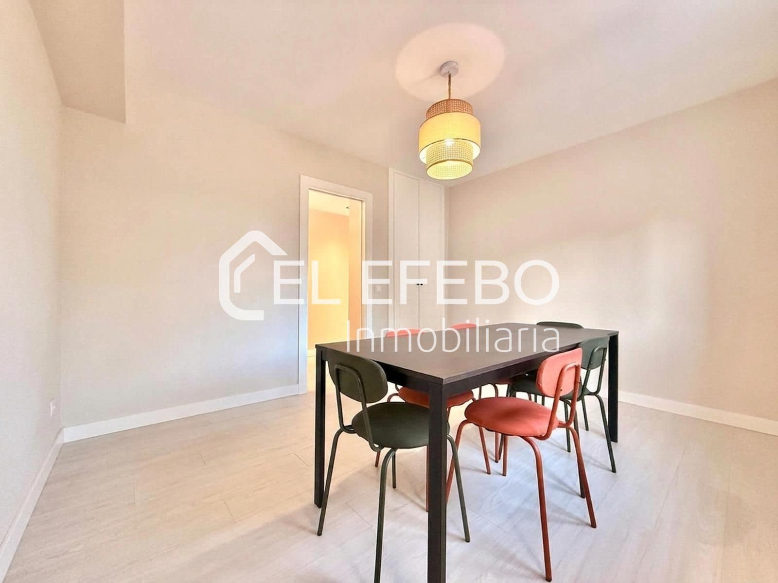 3 soveværelse Lejlighed til salg i Antequera - € 259.000 (Ref: 10045361)