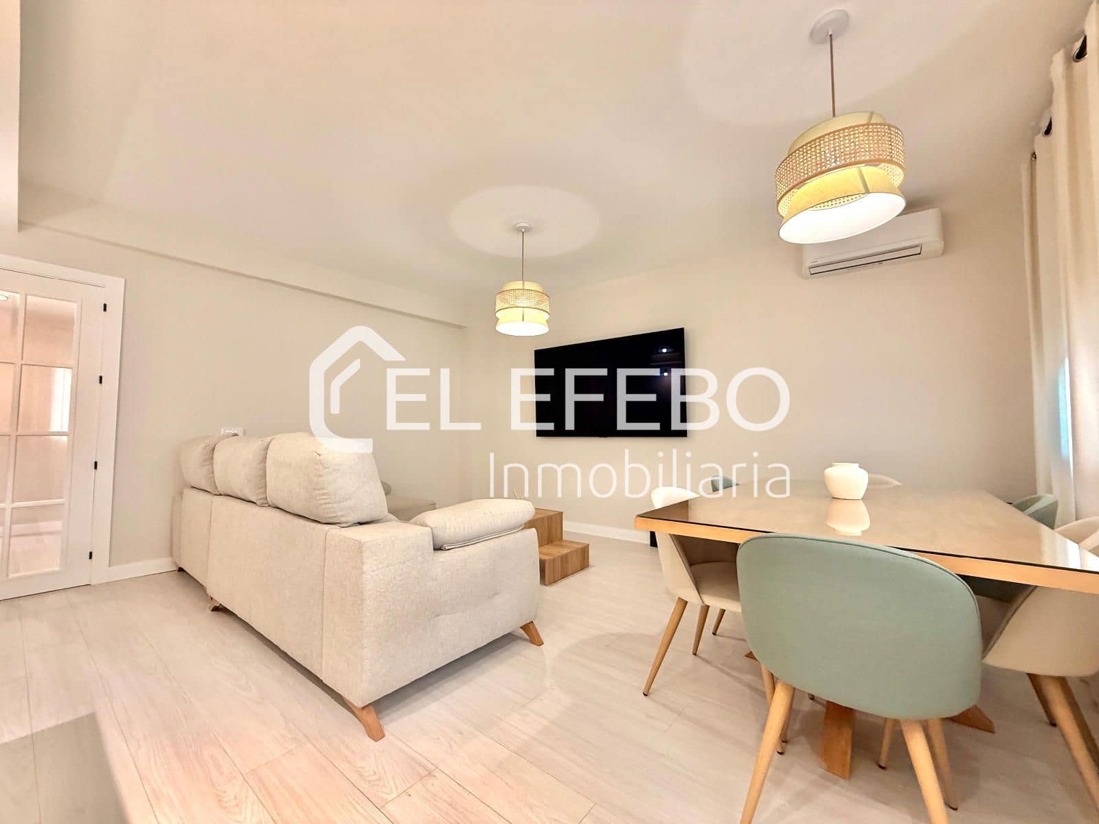3 soveværelse Lejlighed til salg i Antequera - € 259.000 (Ref: 10045361)