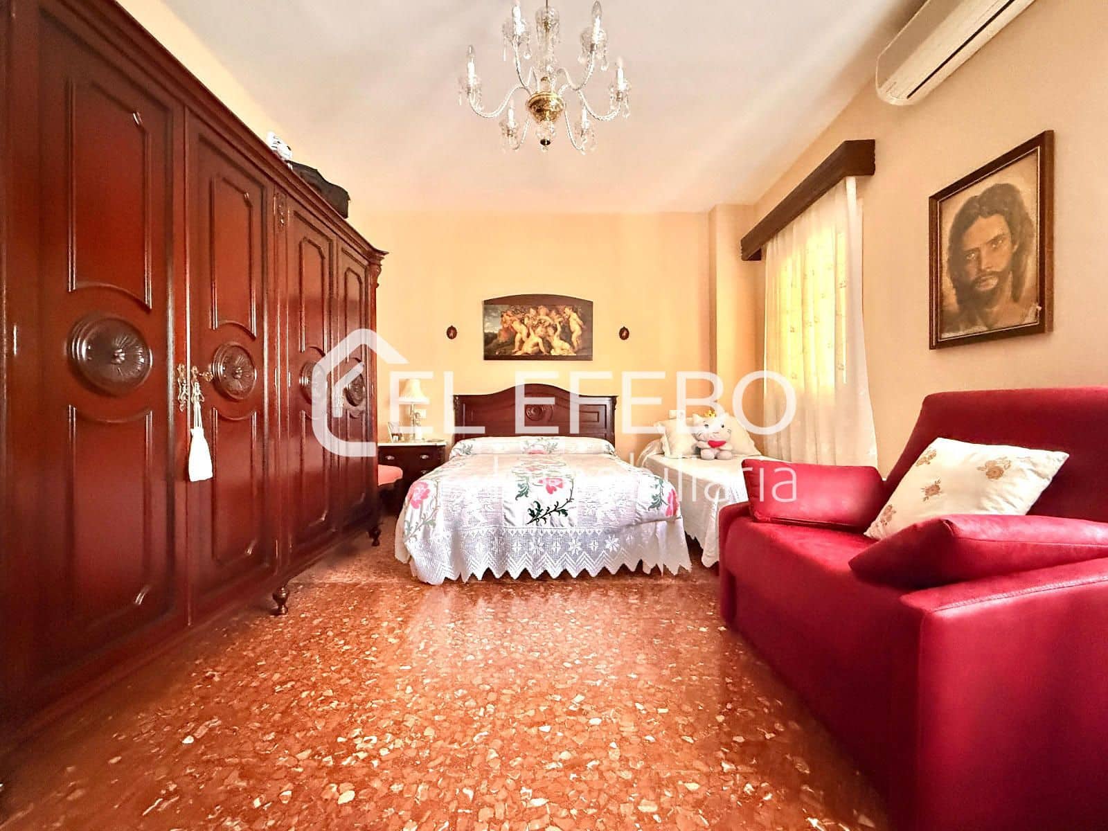 4 bedroom Flat for sale in Antequera - € 385,000 (Ref: 10045362)