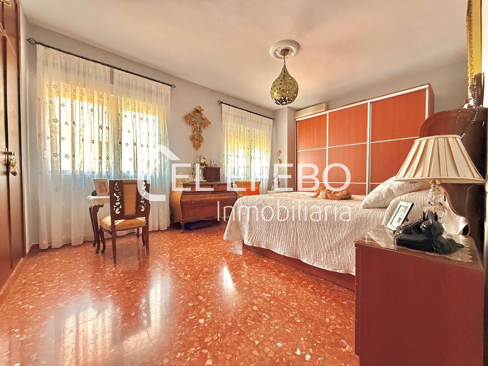 4 bedroom Flat for sale in Antequera - € 385,000 (Ref: 10045362)