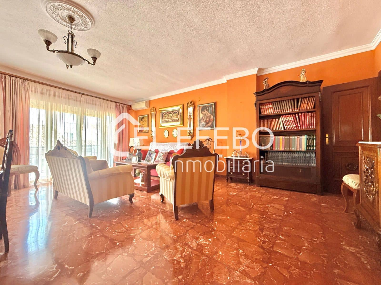4 bedroom Flat for sale in Antequera - € 385,000 (Ref: 10045362)