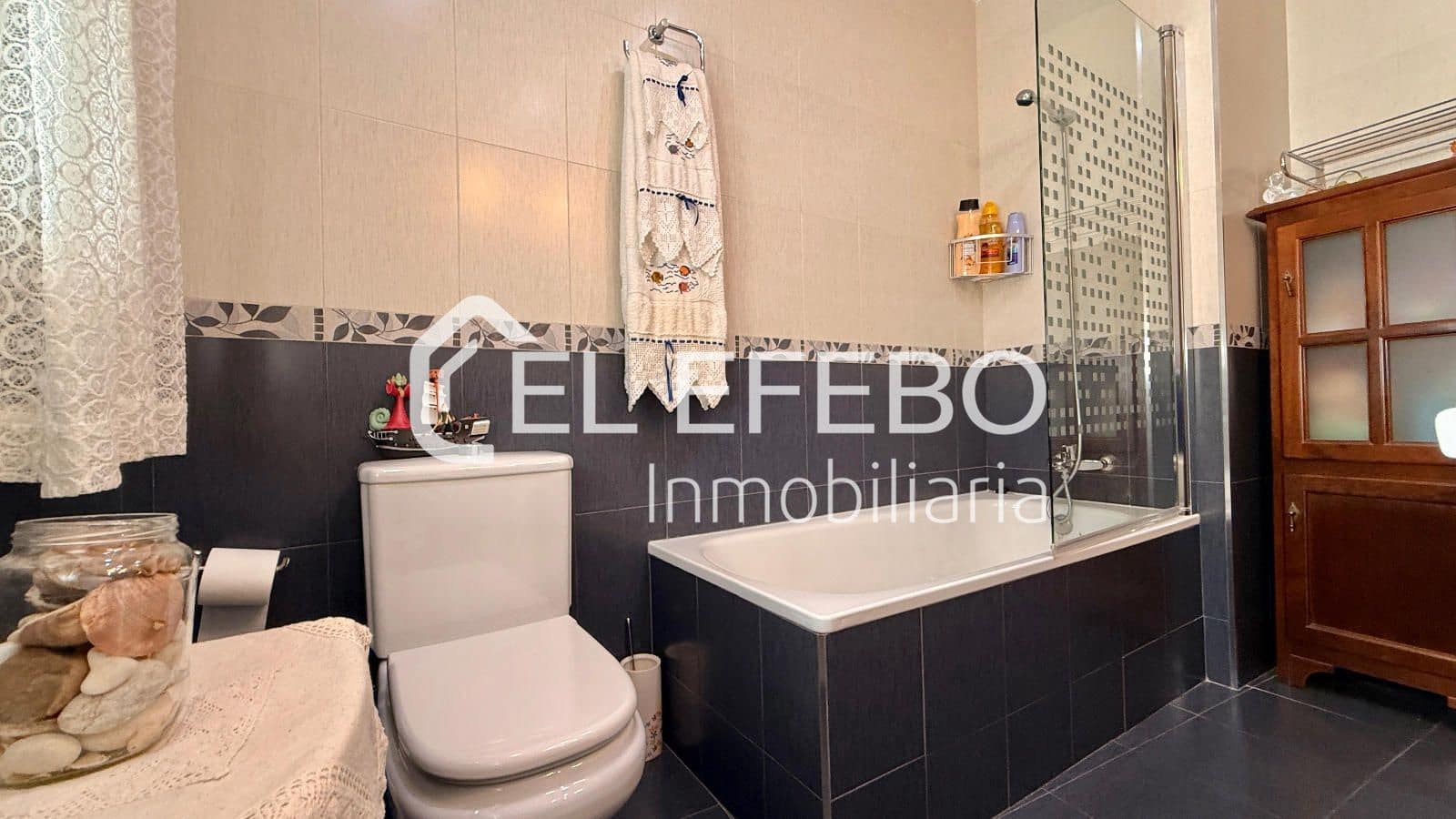 4 bedroom Flat for sale in Antequera - € 385,000 (Ref: 10045362)