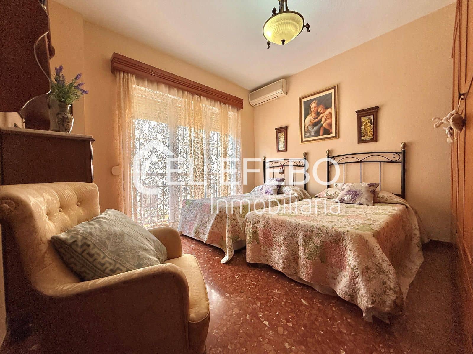 4 bedroom Flat for sale in Antequera - € 385,000 (Ref: 10045362)