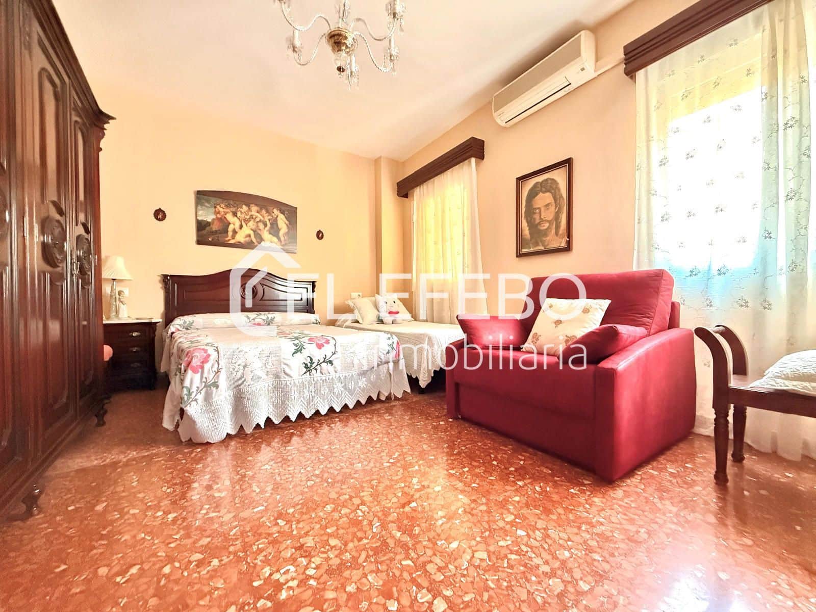 4 bedroom Flat for sale in Antequera - € 385,000 (Ref: 10045362)