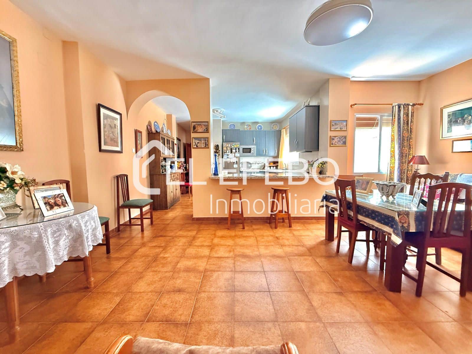 4 bedroom Flat for sale in Antequera - € 385,000 (Ref: 10045362)