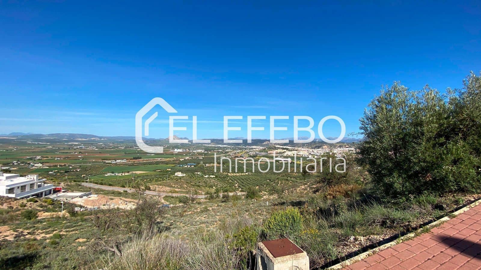 Grunde uden byggetilladelser til salg i Antequera - € 69.000 (Ref: 10045364)