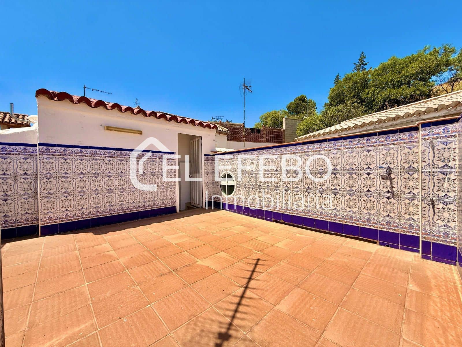 4 quarto Moradia para arrendar em Antequera - 1 100 € (Ref: 10057262)