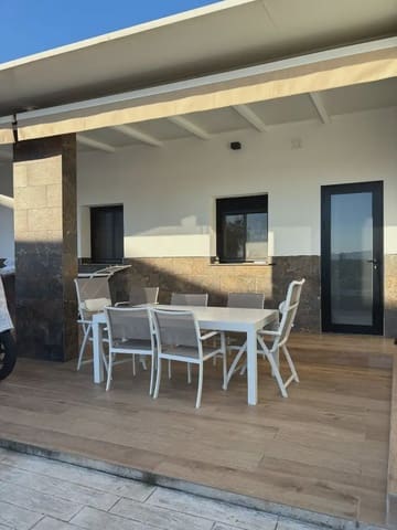 Finca/Herregård til salgs i Los Llanos, Estepona - € 1 000 000 (Ref: 10016624)