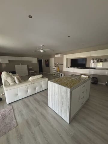 Finca/Herregård til salgs i Los Llanos, Estepona - € 1 000 000 (Ref: 10016624)