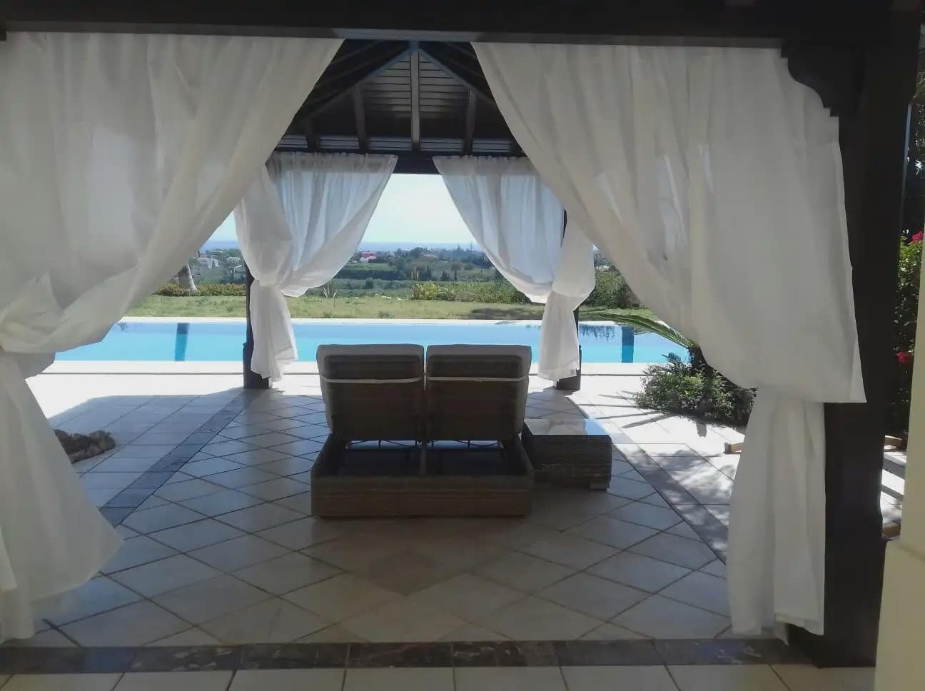 Villa te koop in Estepona - € 2.450.000 (Ref: 10016625)