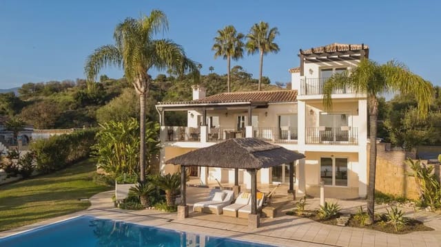 Villa te koop in Los Llanos, Estepona - € 2.450.000 (Ref: 10016625)