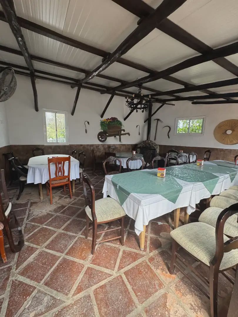 Commerciale in vendita in Estepona - 2.000.000 € (Rif: 10016626)