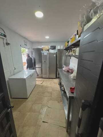 Commerciale in vendita in La Concha - Resina Golf, Estepona - 2.000.000 € (Rif: 10016626)