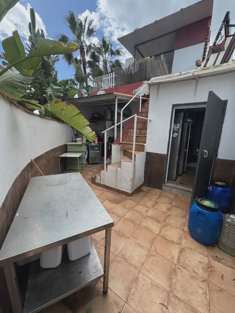 Commerciale in vendita in Estepona - 2.000.000 € (Rif: 10016626)