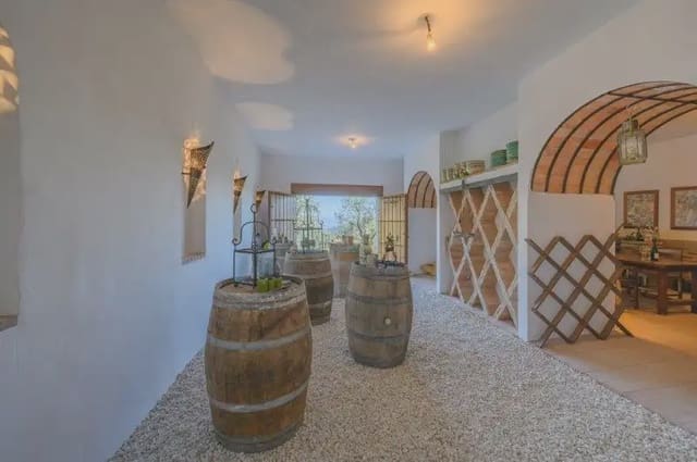 Maalaistalo myytävänä paikassa La Patera, Marbella - 3 500 000 € (Ref: 10016630)