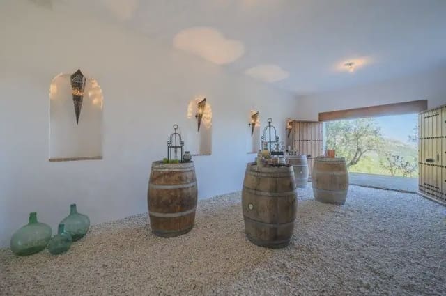 Maalaistalo myytävänä paikassa La Patera, Marbella - 3 500 000 € (Ref: 10016630)