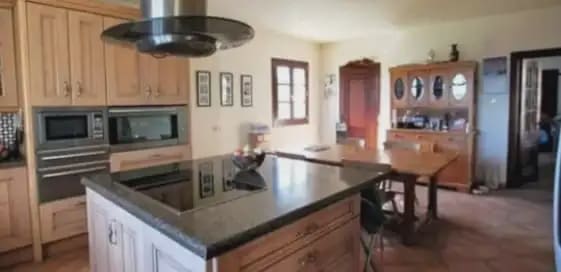 Finca/Landehus til salg i San Luis de Sabinillas, Manilva - € 2.100.000 (Ref: 10016631)