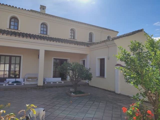 Finca/Landehus til salg i San Luis de Sabinillas, Manilva - € 2.100.000 (Ref: 10016631)