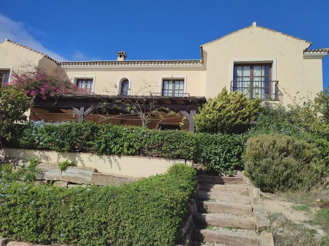 Finca/Landehus til salg i San Luis de Sabinillas, Manilva - € 2.100.000 (Ref: 10016631)