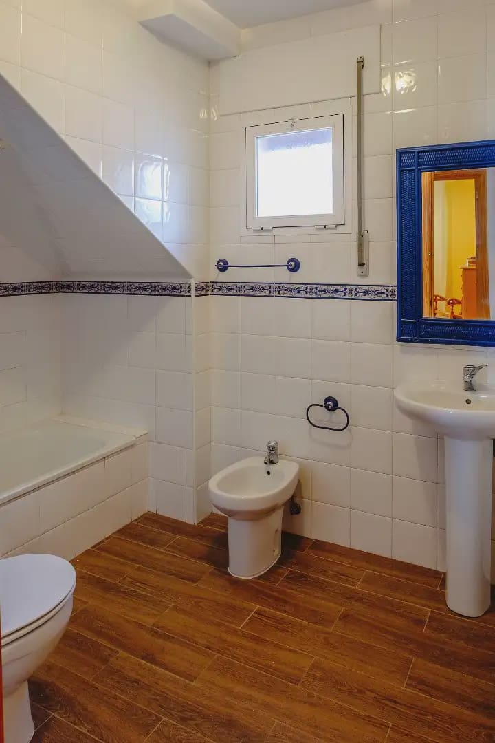 Villa til salgs i Estepona - € 990 000 (Ref: 10016633)