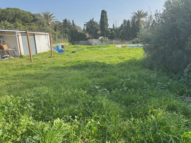 Finca/Herregård til salgs i Los Llanos, Estepona - € 320 000 (Ref: 10016635)