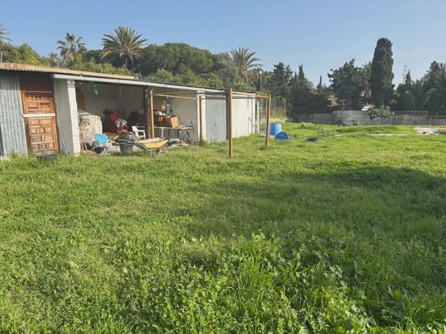 Finca/Herregård til salgs i Los Llanos, Estepona - € 320 000 (Ref: 10016635)