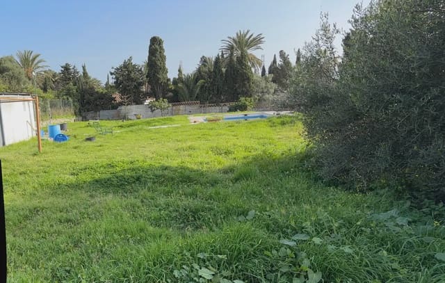 Finca/Herregård til salgs i Los Llanos, Estepona - € 320 000 (Ref: 10016635)