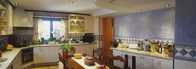 Finca/Casa Rural en Cancelada, Estepona en venta - 2.300.000 € (Ref: 10016638)