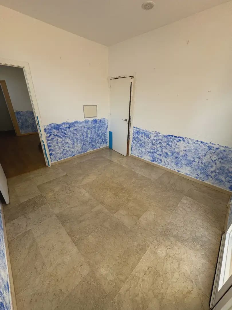 Commercial for sale in Estepona - € 180,000 (Ref: 10016642)