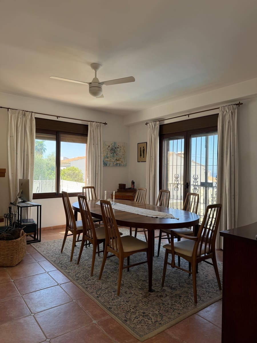 4 chambre Maison de Ville à vendre à Nerja avec piscine garage - 525 000 € (Ref: 10021186)
