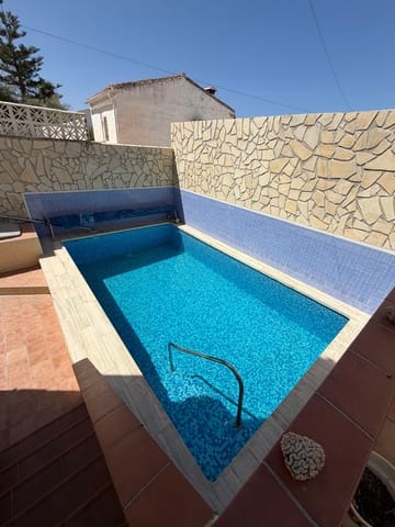 4 chambre Maison de Ville à vendre à Avda Pescia - Ctra de Frigiliana, Nerja avec piscine garage - 525 000 € (Ref: 10021186)