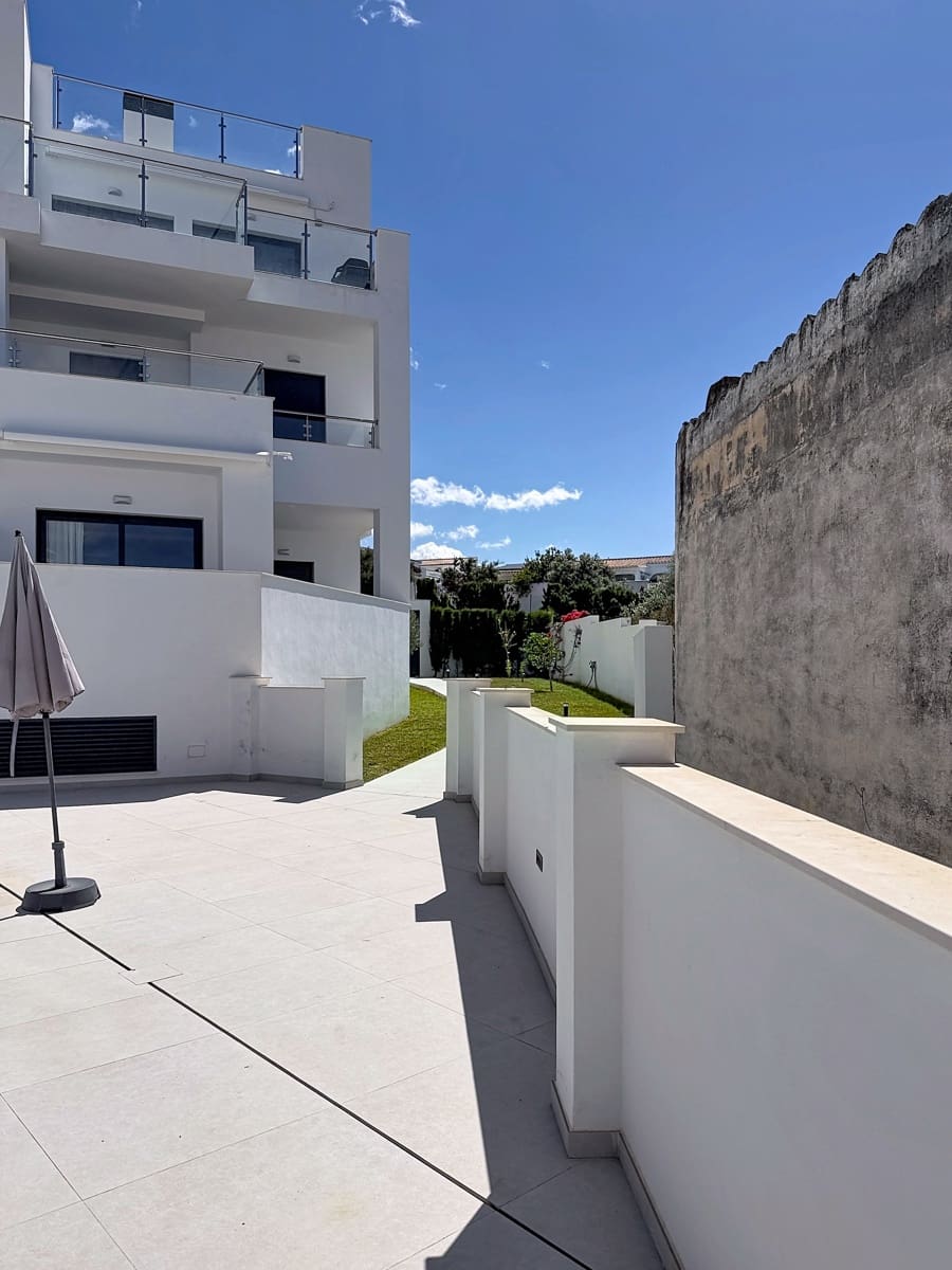 2 sovrum Lägenhet till salu i Nerja med pool garage - 369 000 € (Ref: 10021235)