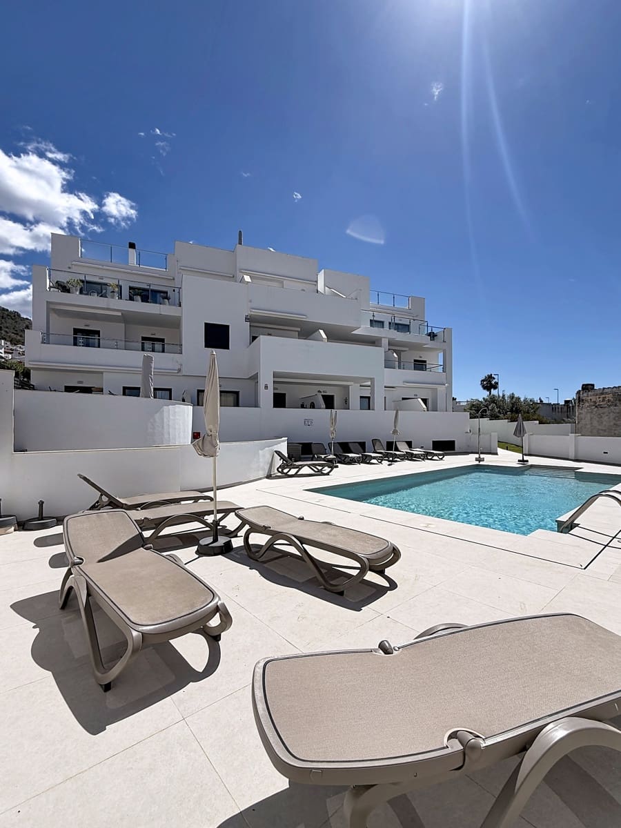 2 sovrum Lägenhet till salu i Nerja med pool garage - 369 000 € (Ref: 10021235)