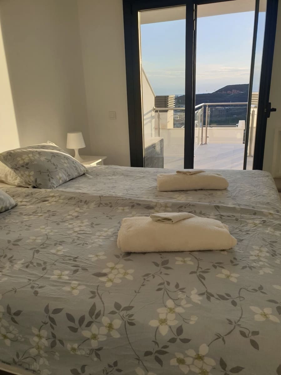 Piso de 2 habitaciones en Nerja en venta con piscina garaje - 369.000 € (Ref: 10021258)