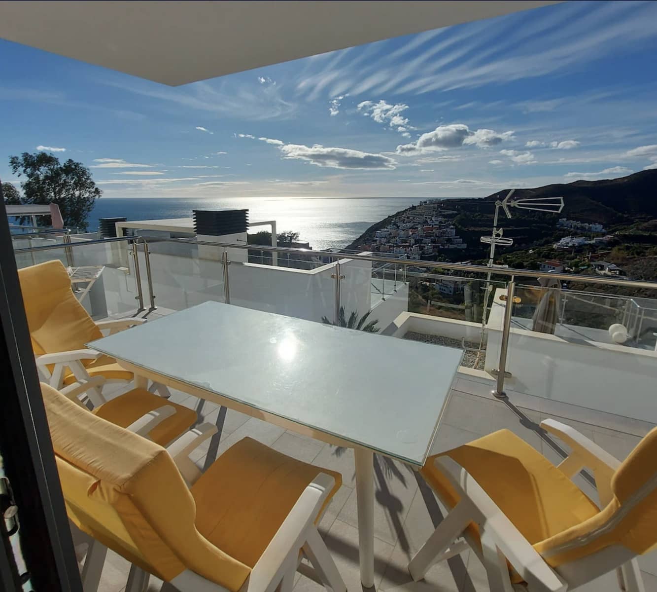 Piso de 2 habitaciones en Nerja en venta con piscina garaje - 369.000 € (Ref: 10021258)