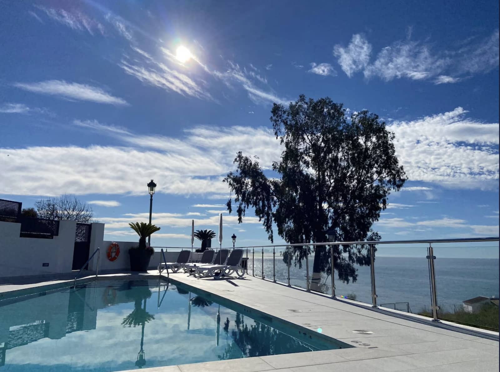 Piso de 2 habitaciones en Nerja en venta con piscina garaje - 369.000 € (Ref: 10021258)