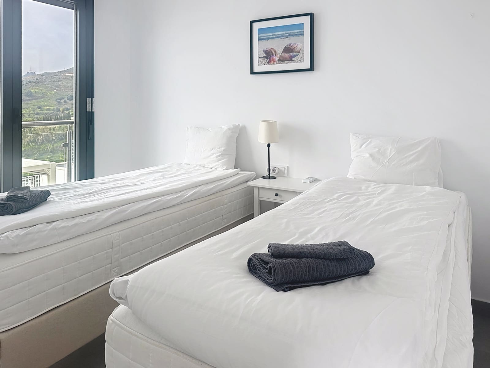 Piso de 2 habitaciones en Nerja en venta con piscina garaje - 369.000 € (Ref: 10021258)