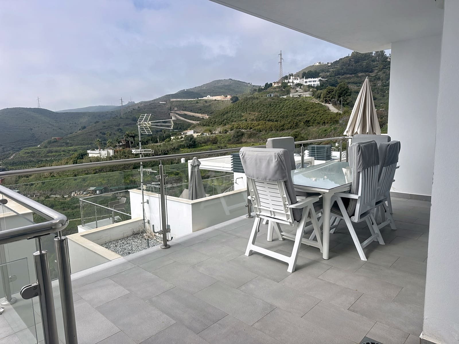 Piso de 2 habitaciones en Nerja en venta con piscina garaje - 369.000 € (Ref: 10021258)