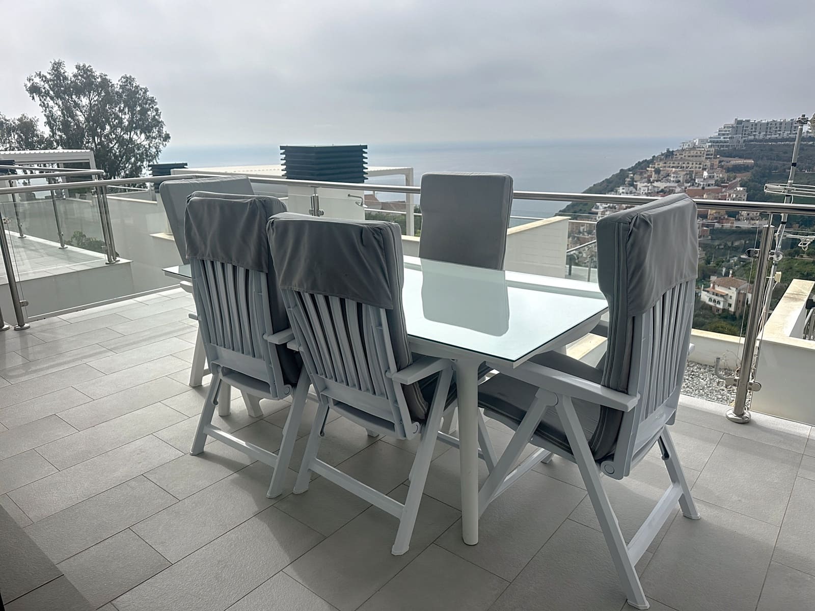Piso de 2 habitaciones en Nerja en venta con piscina garaje - 369.000 € (Ref: 10021258)