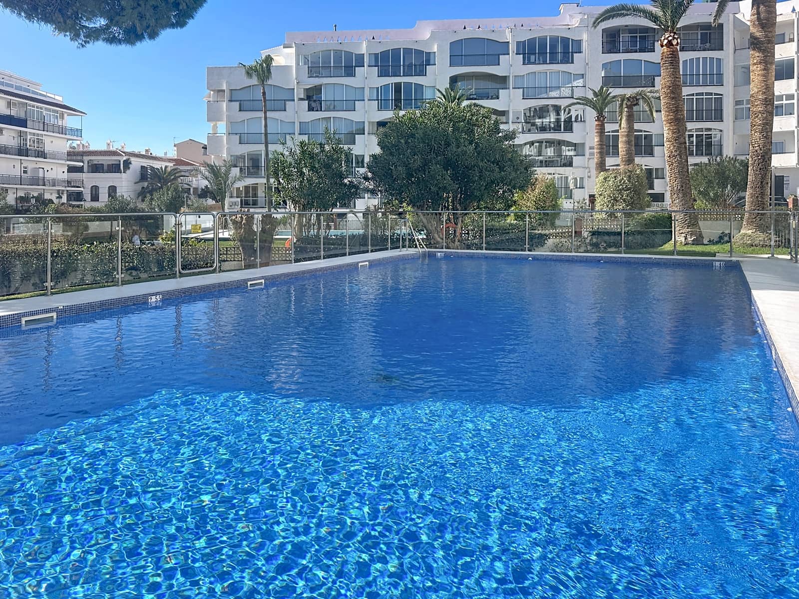 2 chambre Appartement à vendre à Nerja avec piscine garage - 649 000 € (Ref: 10021305)