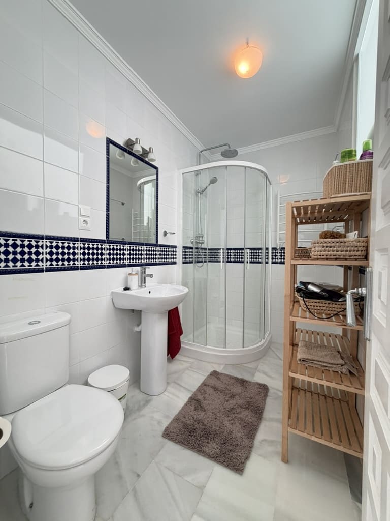 3 soveværelse Rækkehus til salg i Nerja med swimmingpool - € 399.000 (Ref: 10081741)