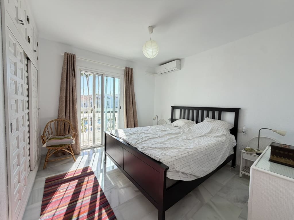 3 soveværelse Rækkehus til salg i Nerja med swimmingpool - € 399.000 (Ref: 10081741)