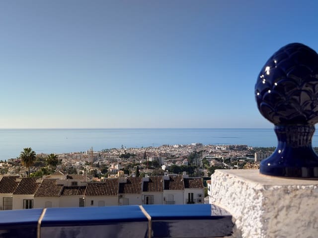 3 Zimmer Reihenhaus zu verkaufen in Capistrano, Nerja mit Pool - 449.000 € (Ref: 10183221)