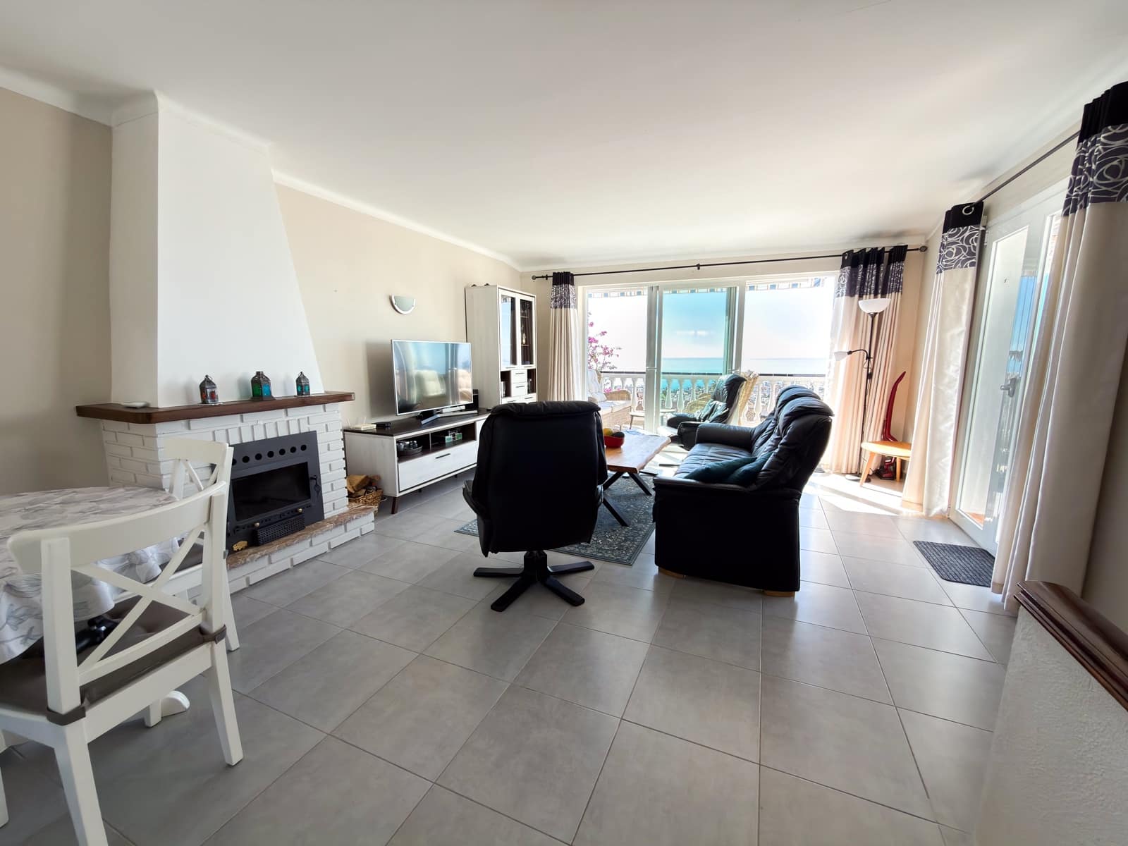3 Zimmer Reihenhaus zu verkaufen in Nerja mit Pool - 449.000 € (Ref: 10183221)