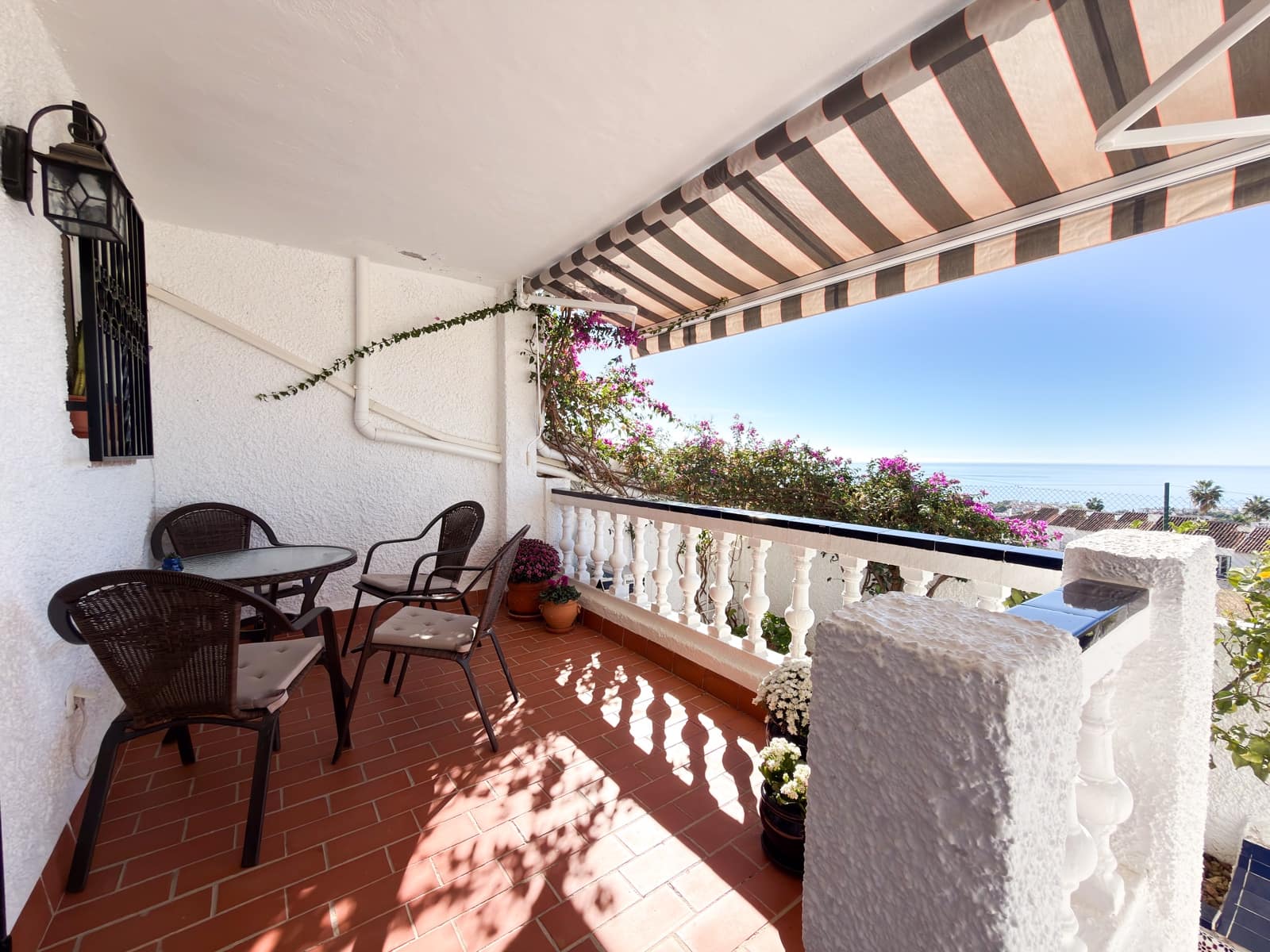 3 Zimmer Reihenhaus zu verkaufen in Nerja mit Pool - 449.000 € (Ref: 10183221)