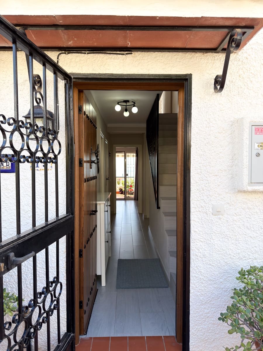 3 Zimmer Reihenhaus zu verkaufen in Nerja mit Pool - 449.000 € (Ref: 10183221)