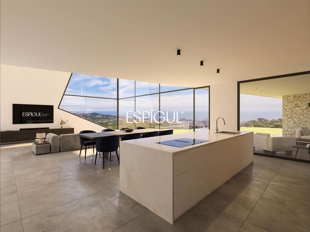 4 slaapkamer Villa te koop in Platja d'Aro, Castell-Platja d'Aro met zwembad garage - € 2.800.000 (Ref: 10016091)